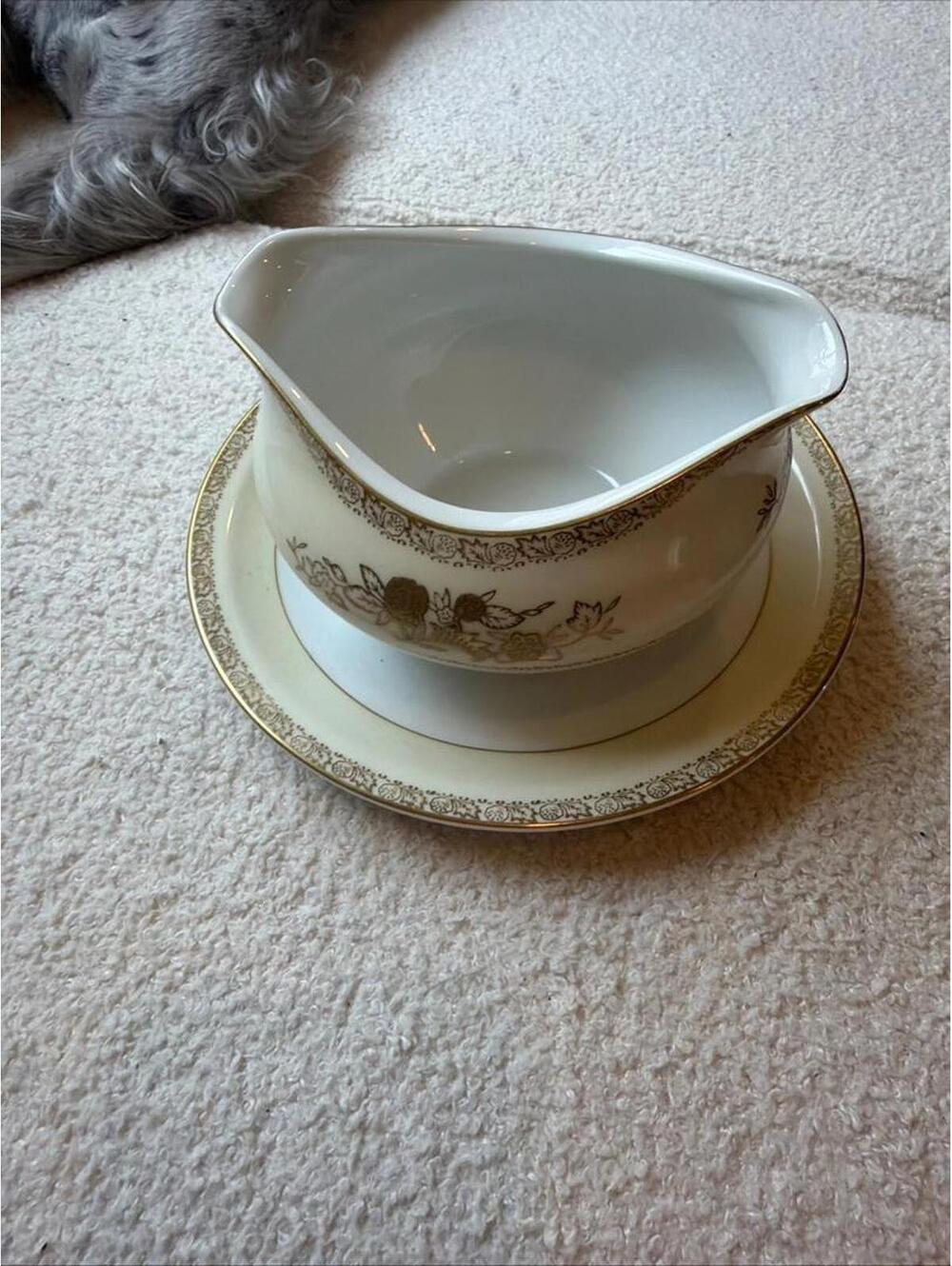 Vintage Harmony House Gold Crest Gravy Boat w/ underplate Japan Fine China Gold